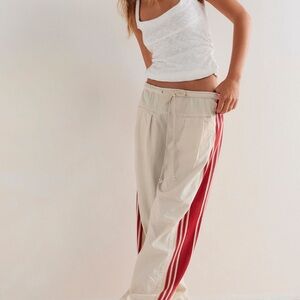 Free People Hudson Canyon Side Striped Pant Sz Large Short EUC Red Beige
